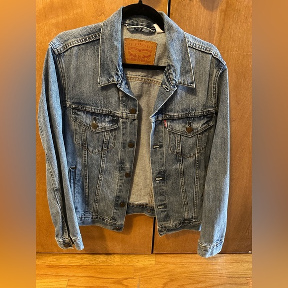 Limited Edition Travis Scott x Levi’s Collab Toyota Eagle Denim Jacket - Picture 2 of 4
